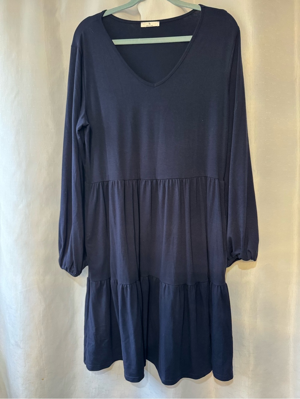 Ht Brand Long-Sleeve V-Neck Tiered Navy Dress w pockets